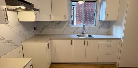 Magnifique 4 ½ neuf de A à Z, Confort et tranquillité à Montréal - Photo 2