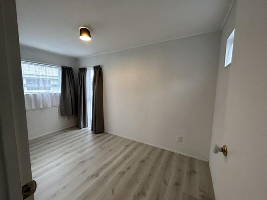 Cozy 2-Bedroom Unit in Whitiora - Photo 1