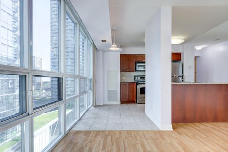 For Lease - 30 Grand Trunk Crescent Unit# 1106, Toronto, Ontario - Photo 2