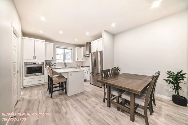 UPPER 404 Lucas Boulevard Northwest, Calgary - Photo 1