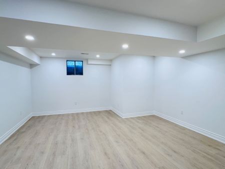 For Lease - 1 Tran Street Unit# basement, Wasaga Beach, Ontario - Photo 2