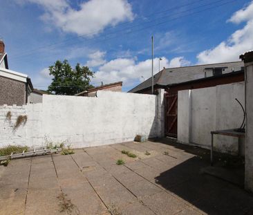 4 bedroom terraced house to rent - Photo 6