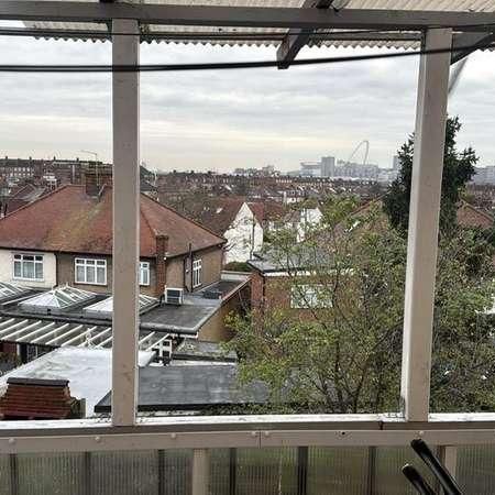 Tanfield Avenue, London, NW2 - Photo 1