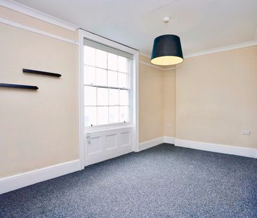 3 Bed Maisonette, St Georges Road, BN2 - Photo 2