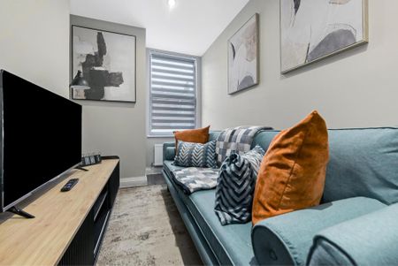 3 bedroom serviced apartment to rent - Photo 2