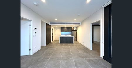 Two-bedroom Apartment with one study closed to homebush station!!! - Photo 4
