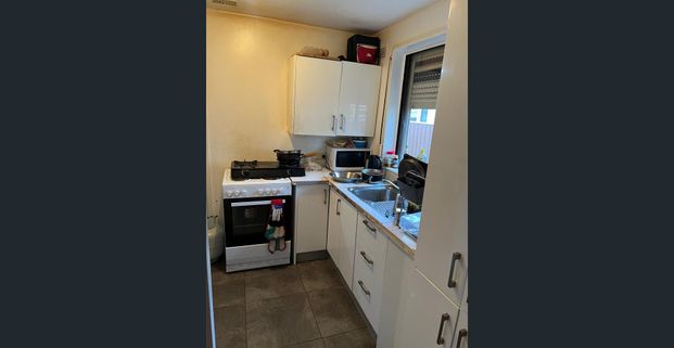 Comfortable 3 Bedroom Family Home in Prime Doonside Location A Must See! - Photo 1