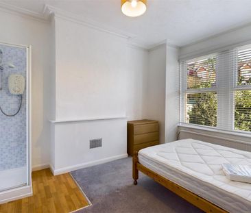 6 bedroom terraced house to rent - Photo 5