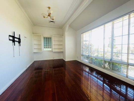 Cozy 2 Bedroom Home - Photo 1