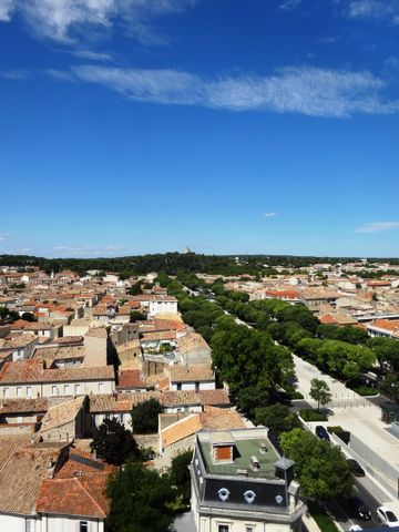 T1BIS 410€ H.C 58Bis Av Jean Jaurès Nîmes, 35m² - Photo 2