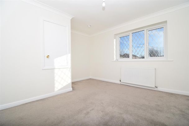 Dimple Gardens, Ossett - Photo 1