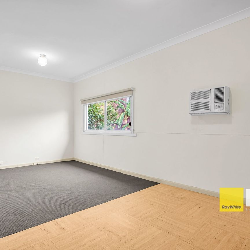 2-bedroom home for lease - Photo 1