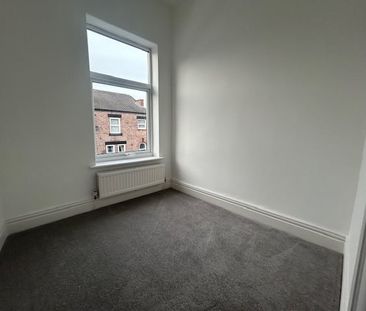 Trafalgar Drive - Photo 2