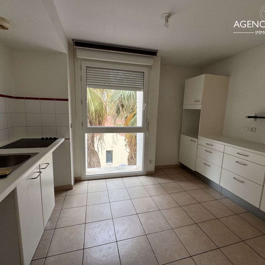 Appartement 4 pièces 134m2 MARSEILLE 8EME 2 300 euros - Photo 1