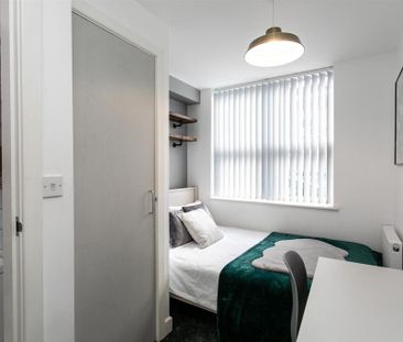 1 bedroom in a house share to rent - Photo 4