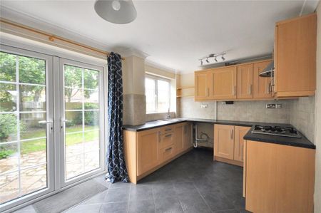 2 bedroom semi-detached house to rent - Photo 5