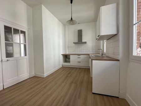 Location Appartement 6 pièces 113m² TOULOUSE 31500 - Photo 5