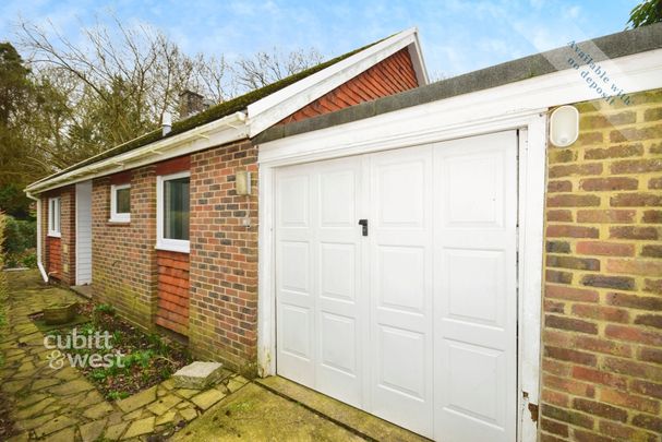 2 bedroom detached bungalow to rent - Photo 1