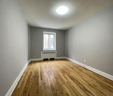 1 chambre - 5045 Avenue Macdonald, Montréal - Photo 2
