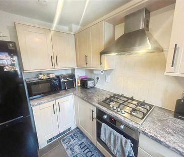 2 bedroom end of terrace house to rent - Photo 5