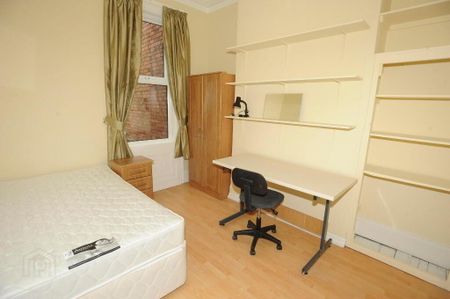 9 University Avenue, Belfast, BT7 1GX - Photo 5