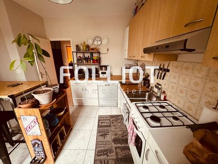 Appartement 3 pièces à louer à Fougères - Photo 2