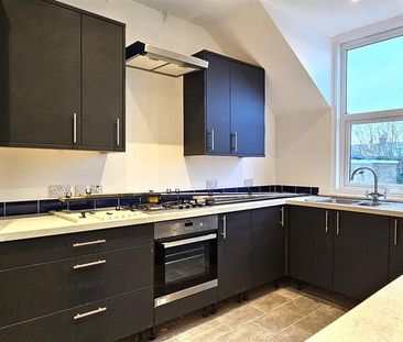 3 bedroom flat to rent - Photo 5