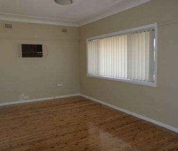 Neat and Tidy Home Located in a Prime Location!! - Photo 5