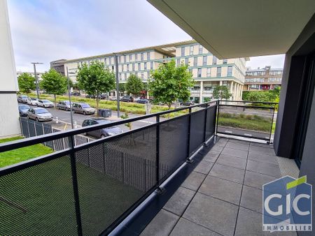 A LOUER F3 AVEC TERRASSE RESIDENCE RECENTE HEROUVILLE SAINT CLAIR - Photo 3