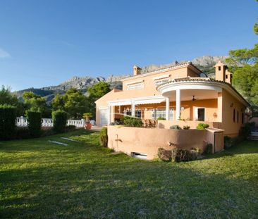 Villa with beautiful views for rent in Sierra de Altea - Photo 2