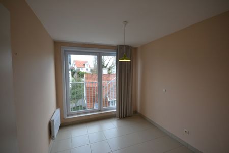 Mooi twee slaapkamer appartement, centraal gelegen, in Oostduinkerke-bad! - Photo 4