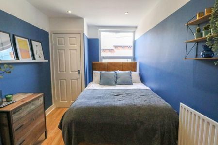 3 bedroom terraced house to rent - Photo 5