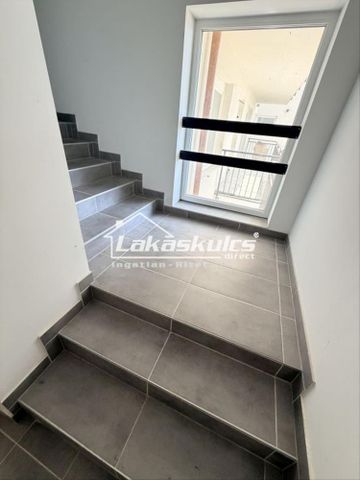 Kiadó újszerű állapotú lakás - Sopron - Photo 3