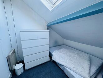 Location Appartement 2 pièces 151 m2 à Saint-Quentin - Photo 4