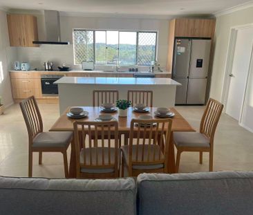 Rare Rental Opportunity – Space, Parking & Flexibility for Families - Photo 2