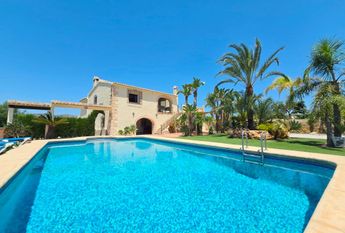 WIDE ESTATE FOR RENT IN TEULADA FOR LONG TERM