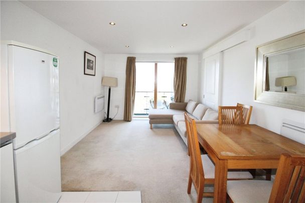 Durnsford Road, London, SW19 8GU - Photo 1