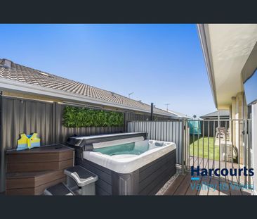 8 Noctis Way, Aveley, WA 6069 - Photo 1