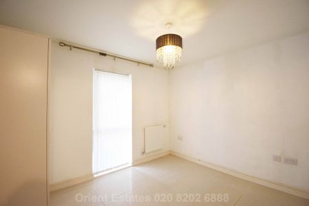 Price £1,700 pcm - Available 01/12/2025 - Unfurnished - Photo 2