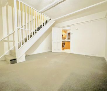 2 bedroom semi-detached house to rent - Photo 6