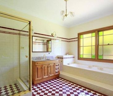 Grand Family Home Moments From Balgownie Village - Photo 2