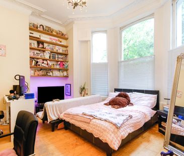 Kidbrooke Park Road, Blackheath, SE3, London - Photo 2