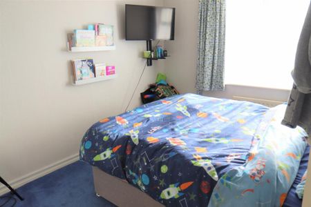 3 bedroom detached house to rent - Photo 5