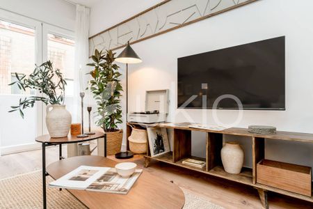 2 room luxury Apartment for rent in Madrid, Spain - Photo 5