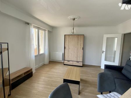 Grand studio meublé avec balcon et parking au coeur de Chantilly - Photo 3