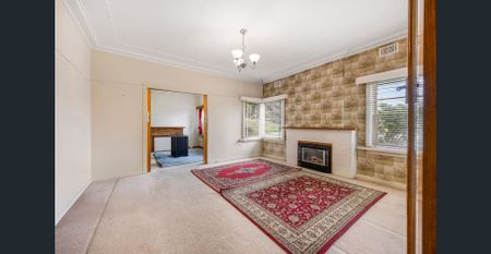 Spacious & Comfortable Family Home for Lease in Ballarat North - Photo 3