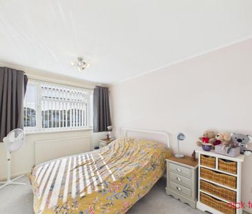 3 bedroom detached house to rent - Photo 2
