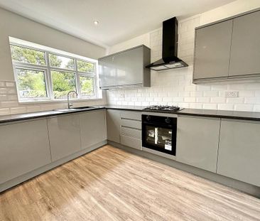 3 bedroom end of terrace house to rent - Photo 5