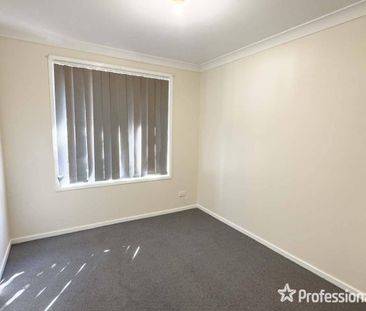 3 Bedroom - Dewhurst Street - Photo 2