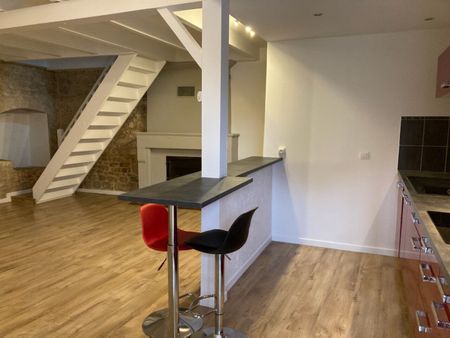 Location maison 3 pièces, 75.00m², Pont-l'Abbé-d'Arnoult - Photo 4
